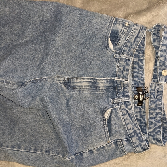 Missguided Jeans - Picture 2 of 2